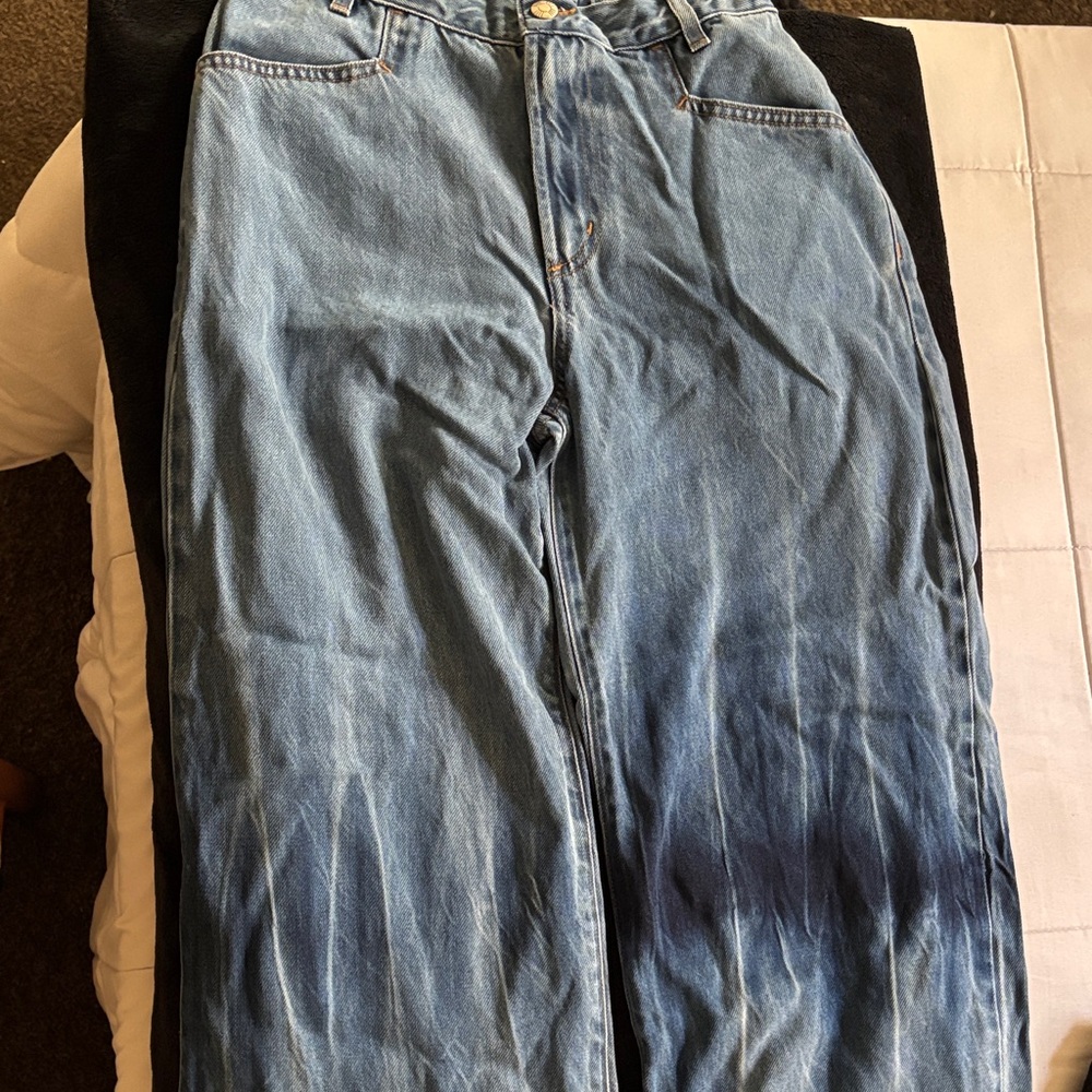 XiRENA Light Blue to Dark Blue Ombre Relaxed Jeans